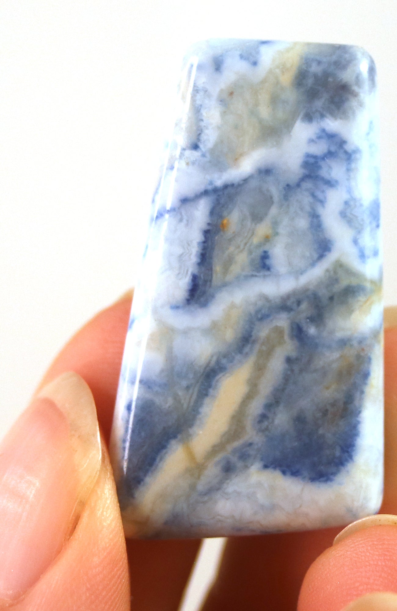 Blue Scheelite